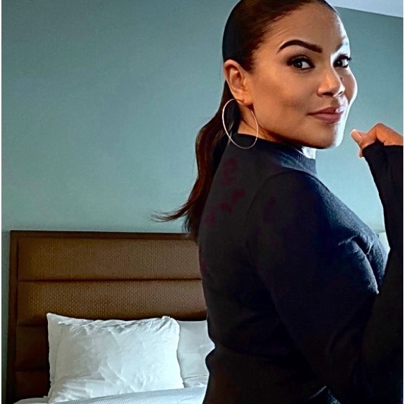 Meet your Posher, Jackey - Picture 2 of 2